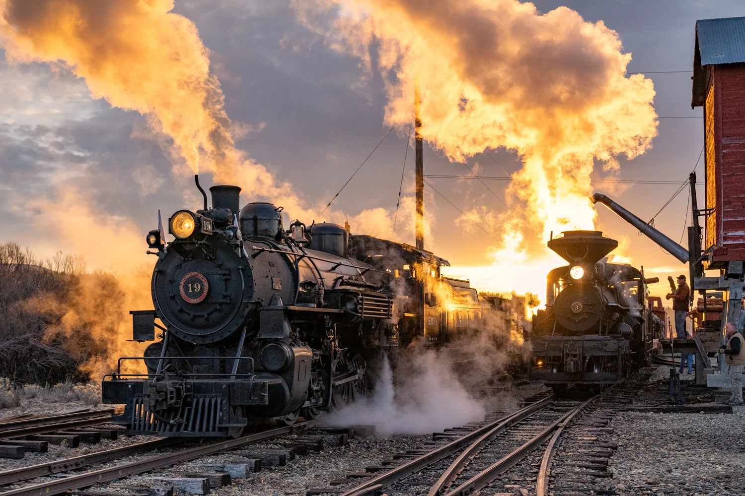 How Do You Do An Oregon Fall Photography Road Trip? RVs, Railroads & Flu-Shots – That’s How!