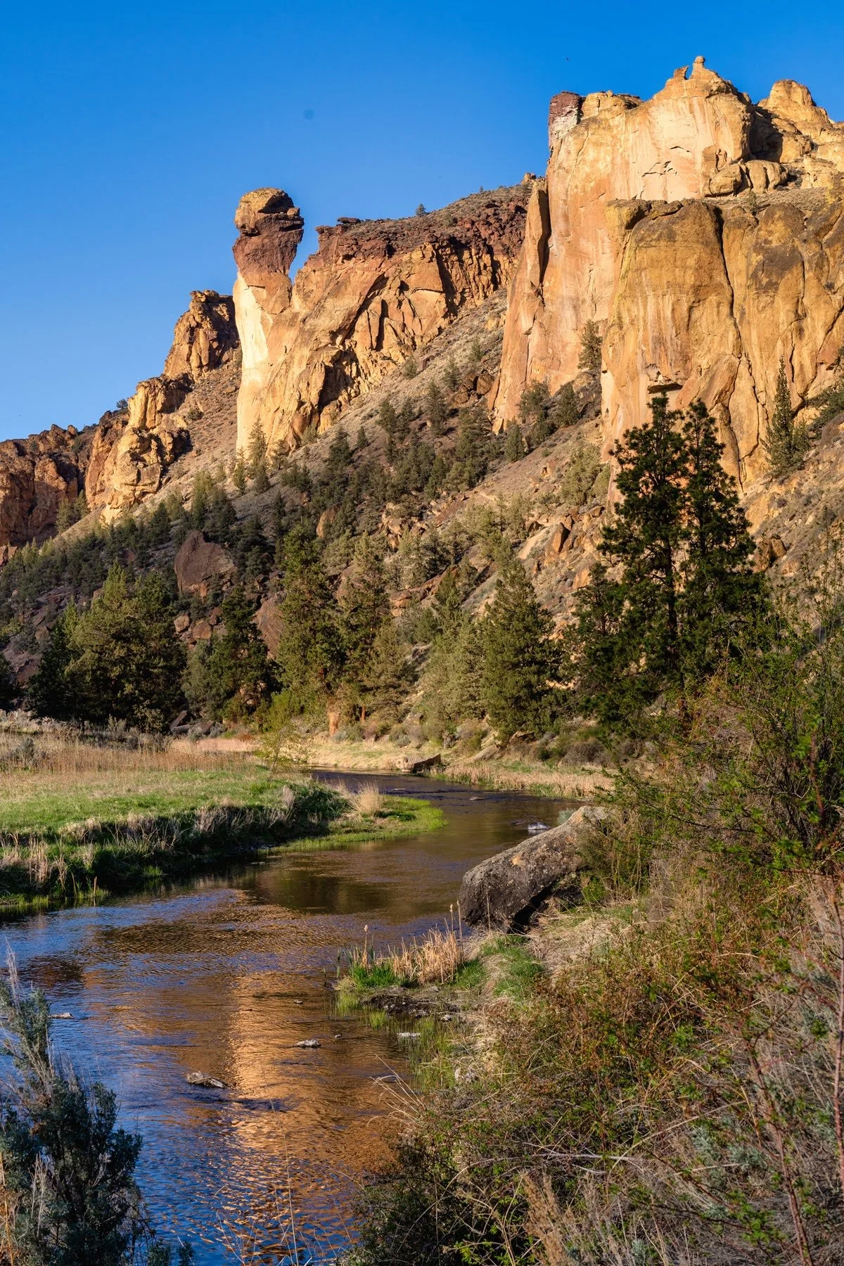 Smith Rock State Park Terrebonne Oregon Photographyby