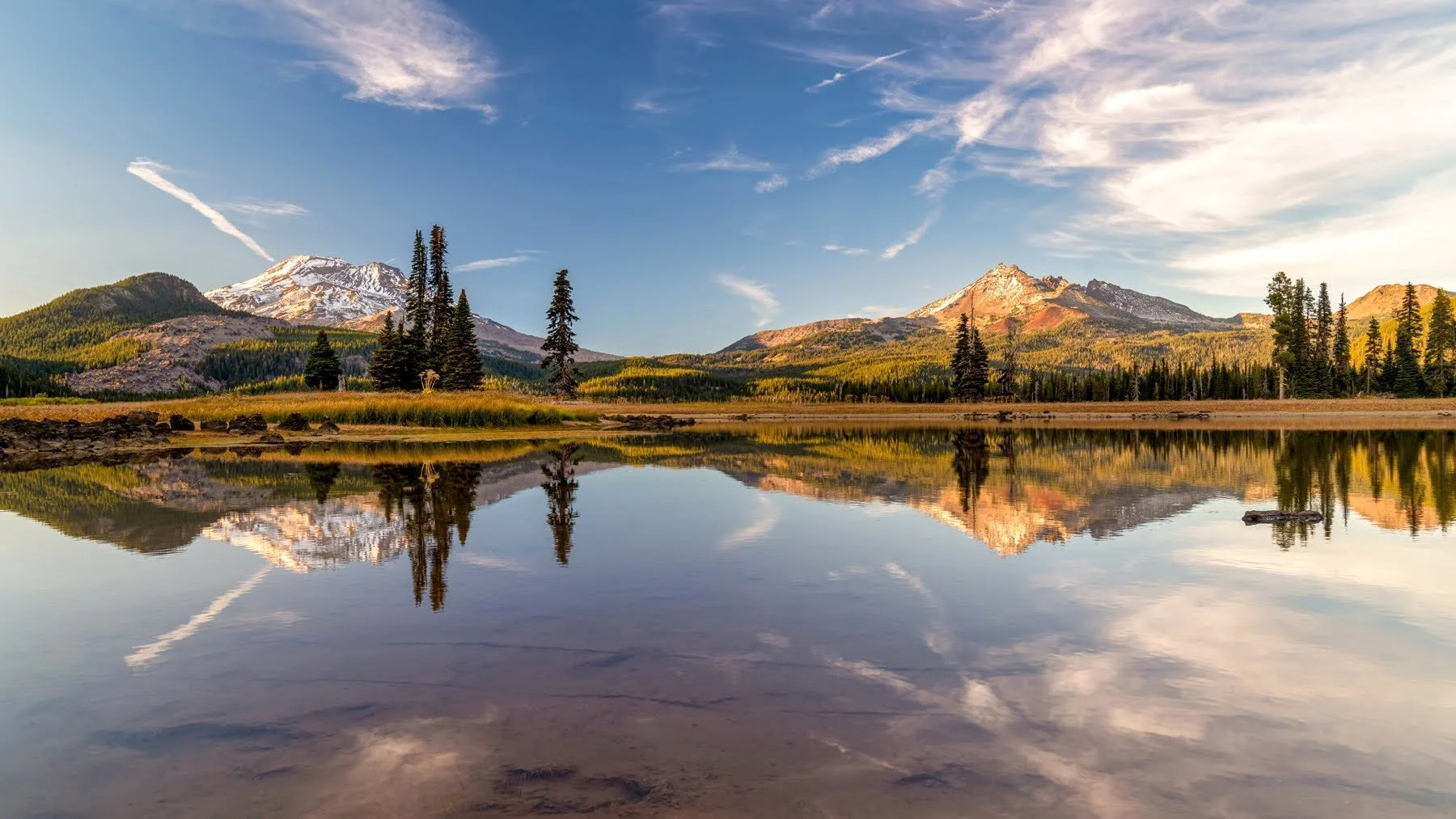 Sparks Lake Oregon Bend Oregon Three Sisters Cascade Mountains Photographyby