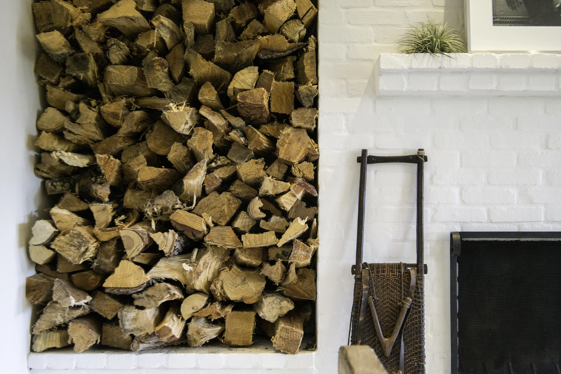 Wasim Muklashy_Real Estate Photography_Fireplace_Vignette