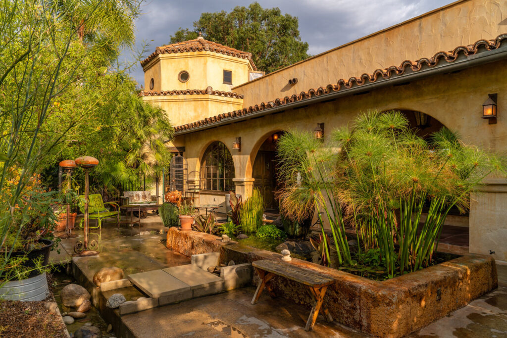 The Mountain Mermaid Topanga California Pro Property Photos by Wasim Common Areas — Interior & real estate photography by Wasim Muklashy